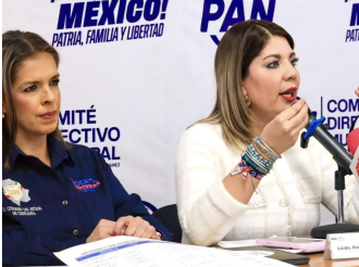 Cabras Panistas en Cristalería